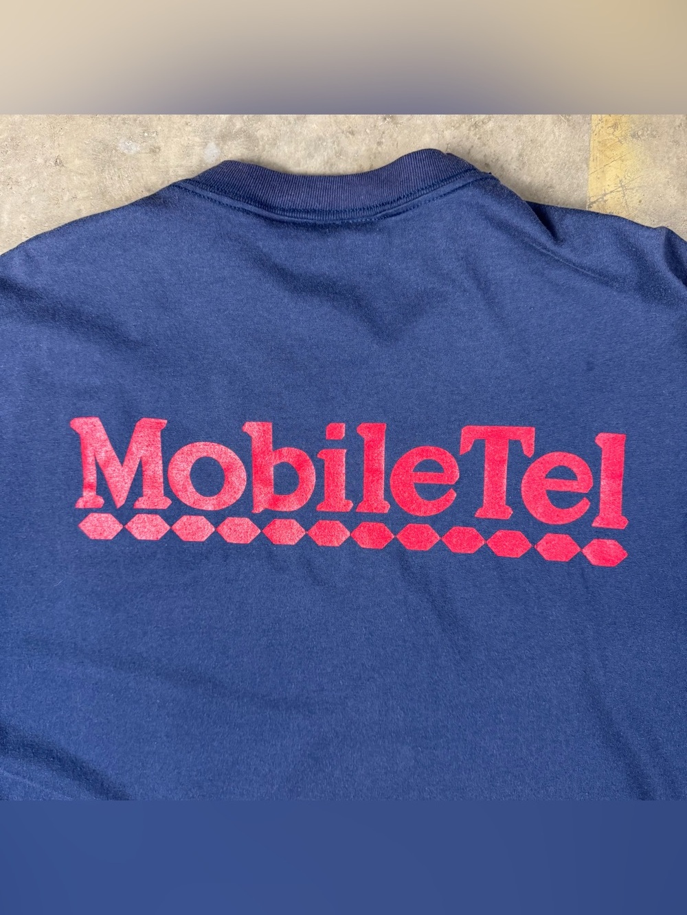 Vintage AT&T/MobileTel T-Shirt Size Large Hanes Y2K 2000s Phone Internet Service